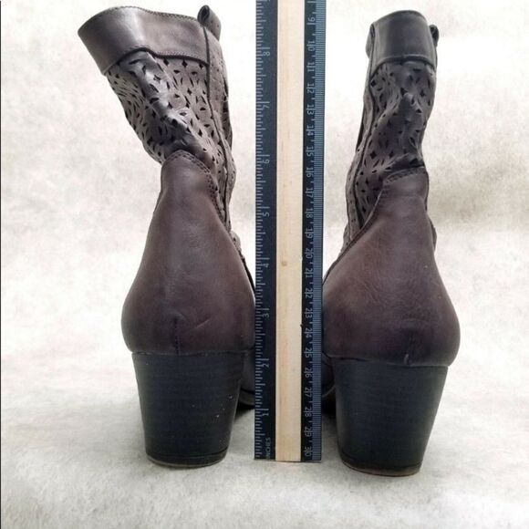 Falls Creek Brandy Booties! - Picture 10 of 11